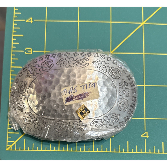 Oval Hammered Stamped Metal Belt Buckle Silver Tone Handmade India Vintage - Picture 7 of 14